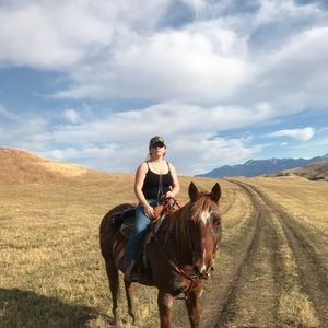 Meet your Posher, Juliette